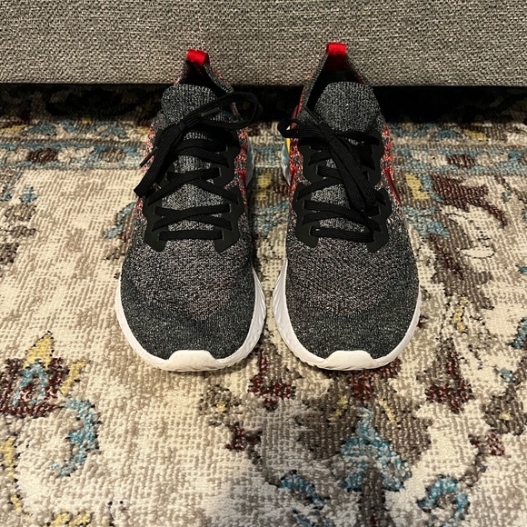 Nike Epic React Flyknit 2 - size 13 - Picture 4 of 6